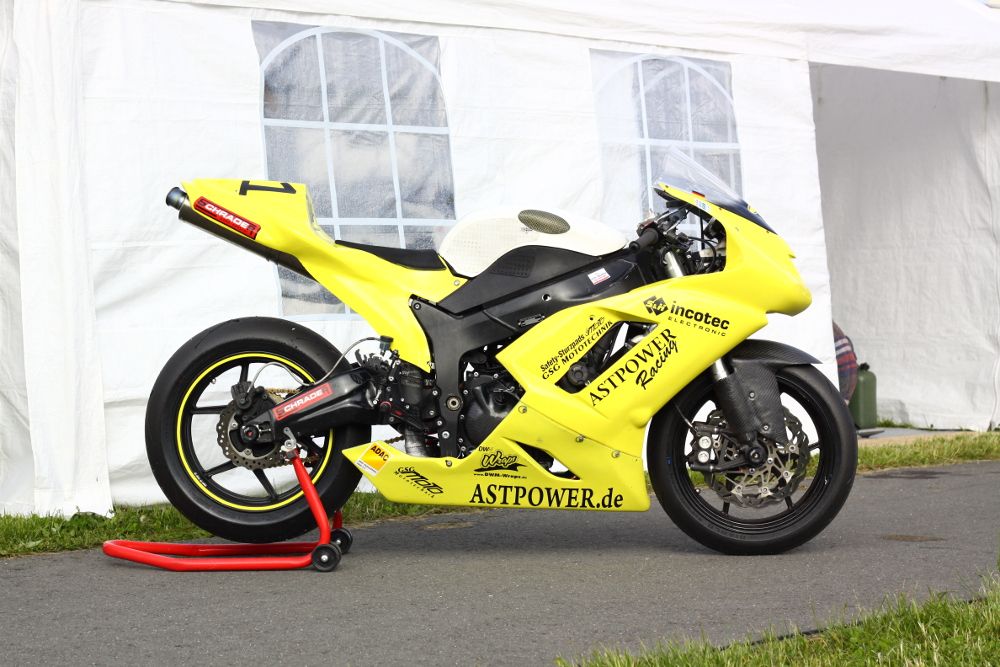 Einsatzmotorrad 2013 - 2014, AST Power, Rennmotorrad aufbauen, Motorradwerkstatt Lemgo