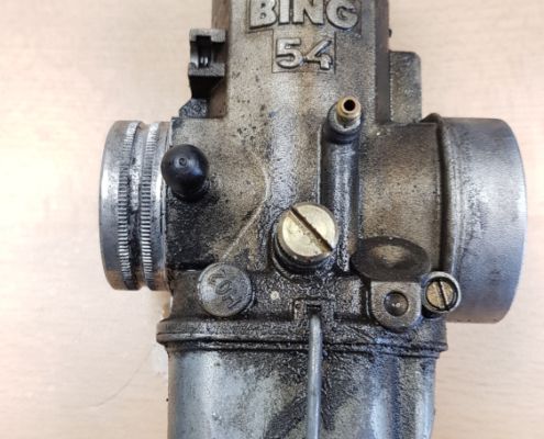 Motorrad Teile reinigen mit Ultraschall, Vergaser reinigen Ultraschallgerät, Motorradwerkstatt Lemgo